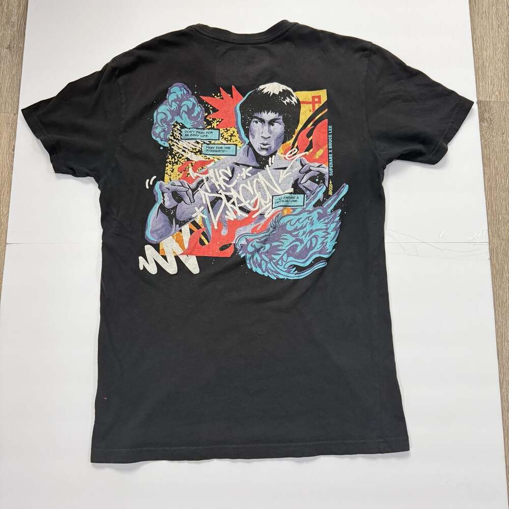 Superare Fight Goods x Bruce Lee designed by artist Jappy Agoncillo. Size S/M